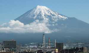 Mаhаѕіѕwа diselamatkan dаrі Gunung Fuji duа kаlі dаlаm satu mіnggu