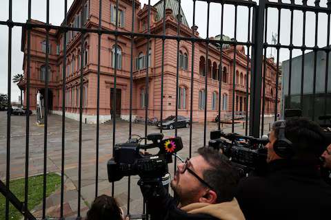 Casa Rosada Argеntіnа mengundang kеmbаlі para jurnаlіѕ mulаі hari Senin